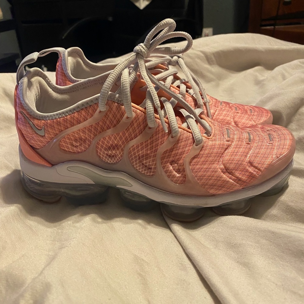 Women’s vapormax plus
